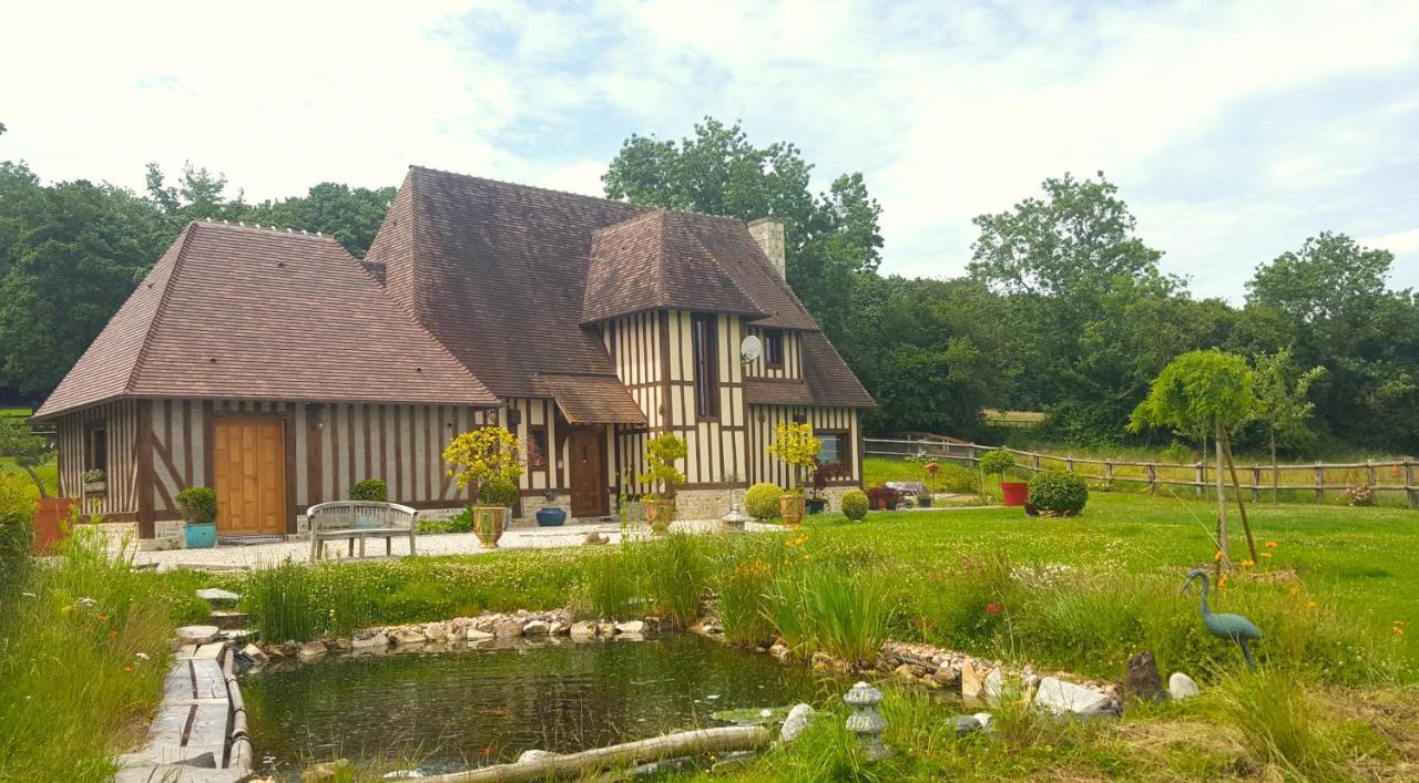 L'Herbe aux Vaches Saint-Pierre-Azif Exterior foto